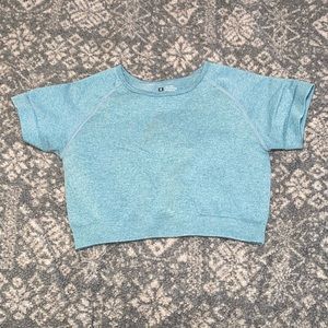 workout shirt to wear over sports bra